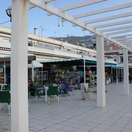 152 Tropicana Park *